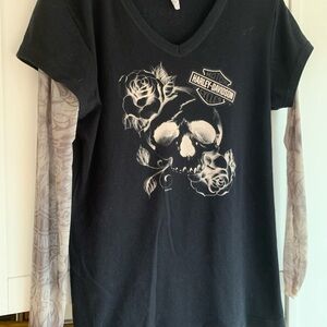 Women’s XL Harley-Davidson Black V-Neck Top with Skull and Rose Design